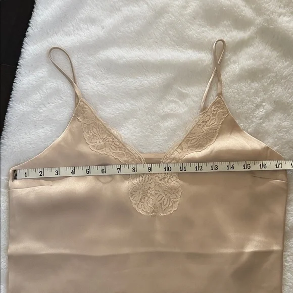 NWOT Express Cream Satin Lace V-Neck Cami Size XS - Picture 8 of 11